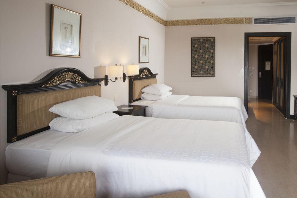 Mustika Yogyakarta Resort And Spa Maguwo Екстериор снимка