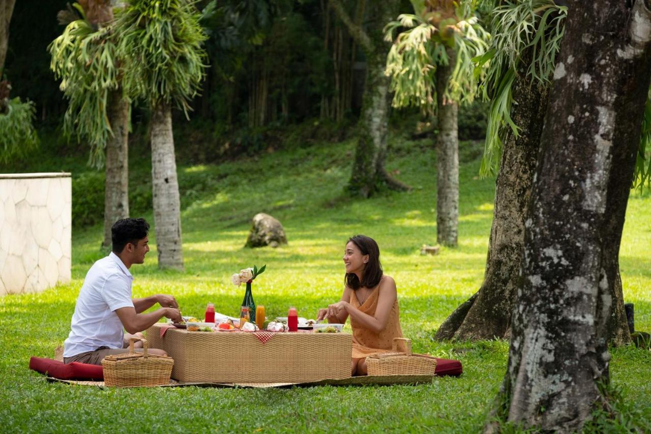 Mustika Yogyakarta Resort And Spa Maguwo Екстериор снимка