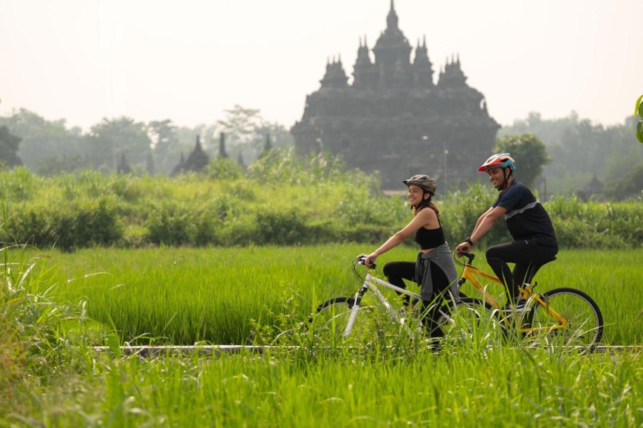 Mustika Yogyakarta Resort And Spa Maguwo Екстериор снимка