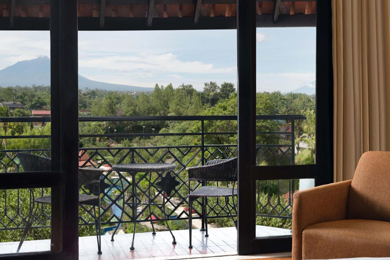 Mustika Yogyakarta Resort And Spa Maguwo Екстериор снимка