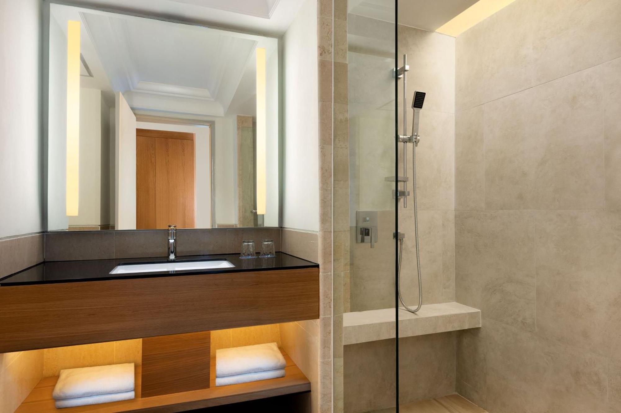 Mustika Yogyakarta Resort And Spa Maguwo Екстериор снимка